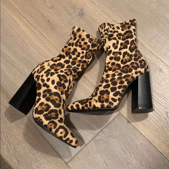 PrettyLittleThing Shoes - Leopard Print Heel Boots